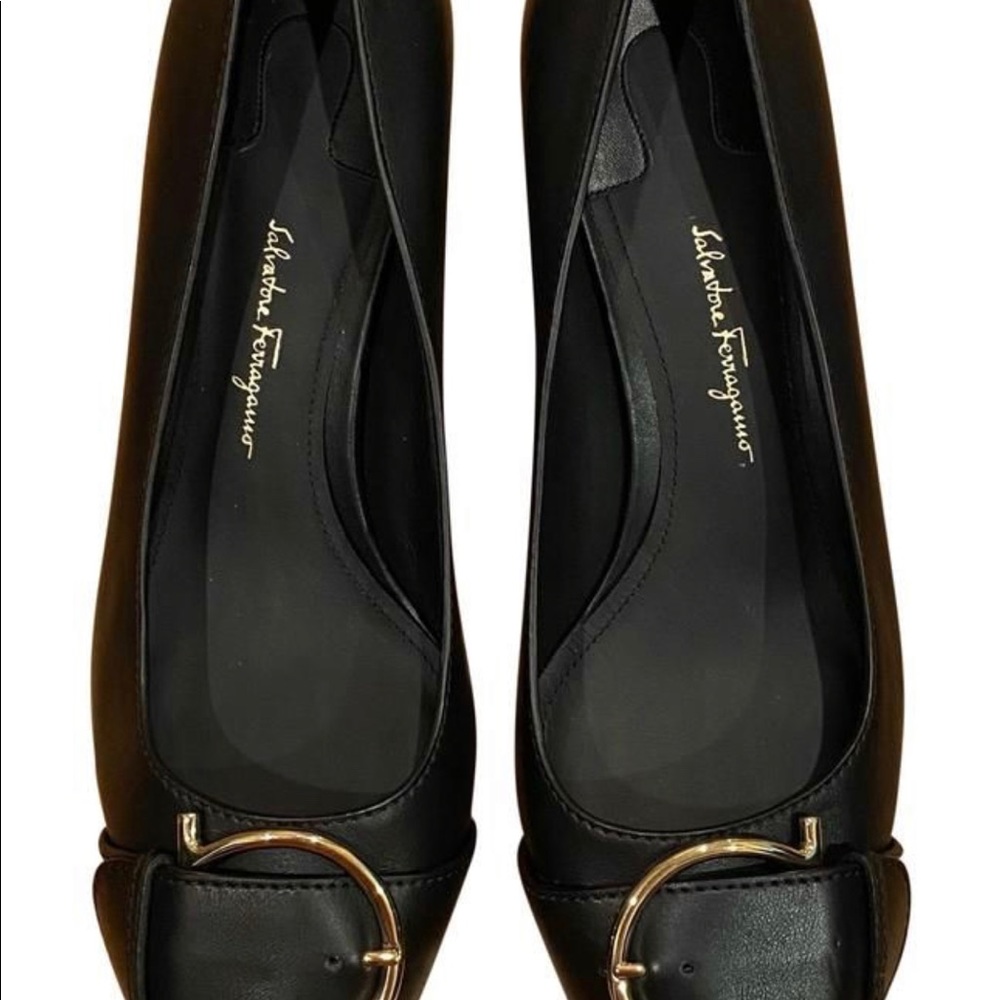Salvatore Ferragamo “ Bione Leather Buckle Pumps” Black 9 B